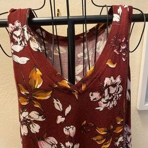 Maurices Multicolored Tank Top with Floral Print